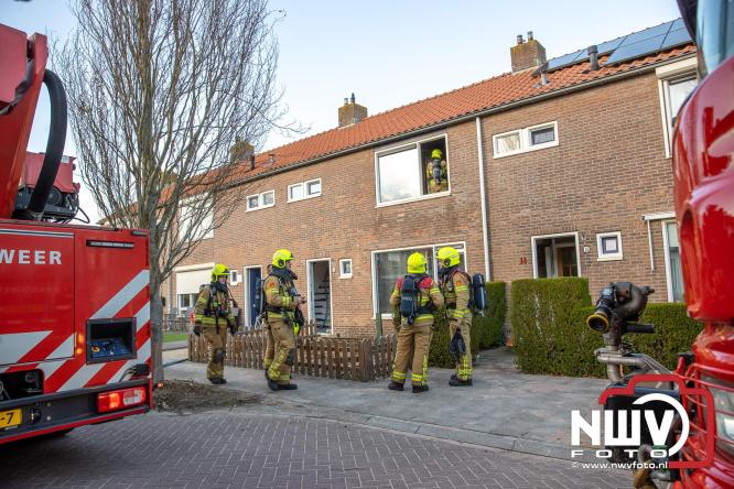 Brand in slaapkamer van woning aan de Passestraat snel geblust, oorzaak van de brand is onbekent. - &copy; NWVFoto.nl